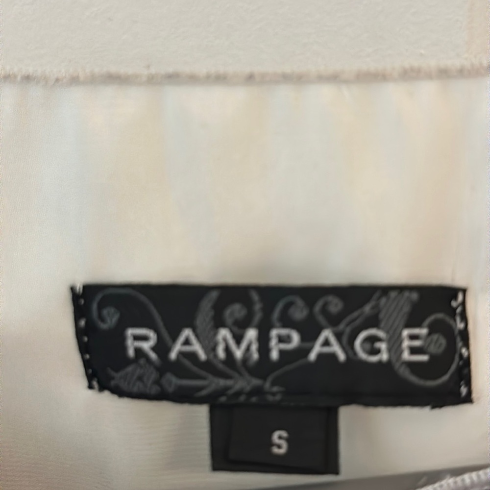 Rampage Top - Picture 6 of 7